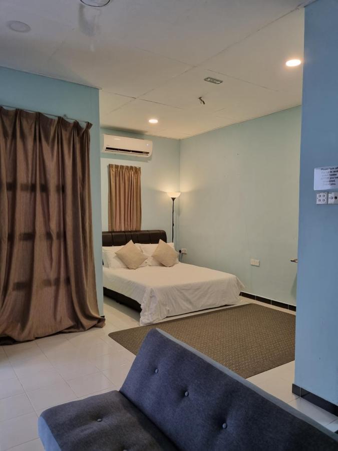 Seven Stones Langkawi Bed & Breakfast Pantai Cenang  Exterior photo