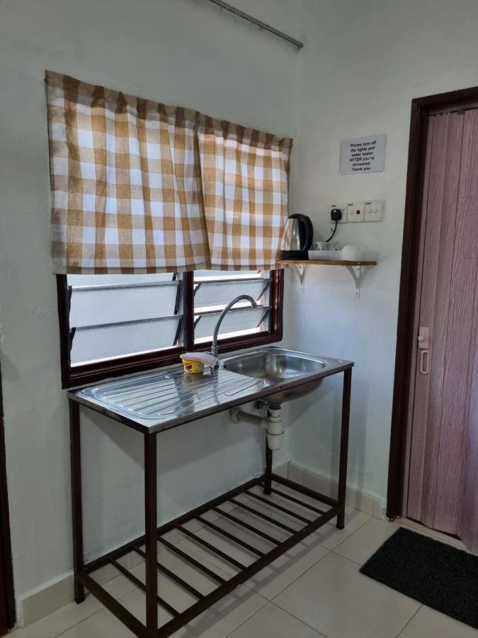 Seven Stones Langkawi Bed & Breakfast Pantai Cenang  Exterior photo
