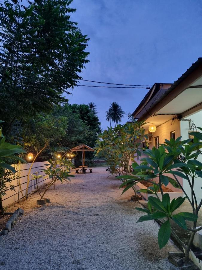 Seven Stones Langkawi Bed & Breakfast Pantai Cenang  Exterior photo